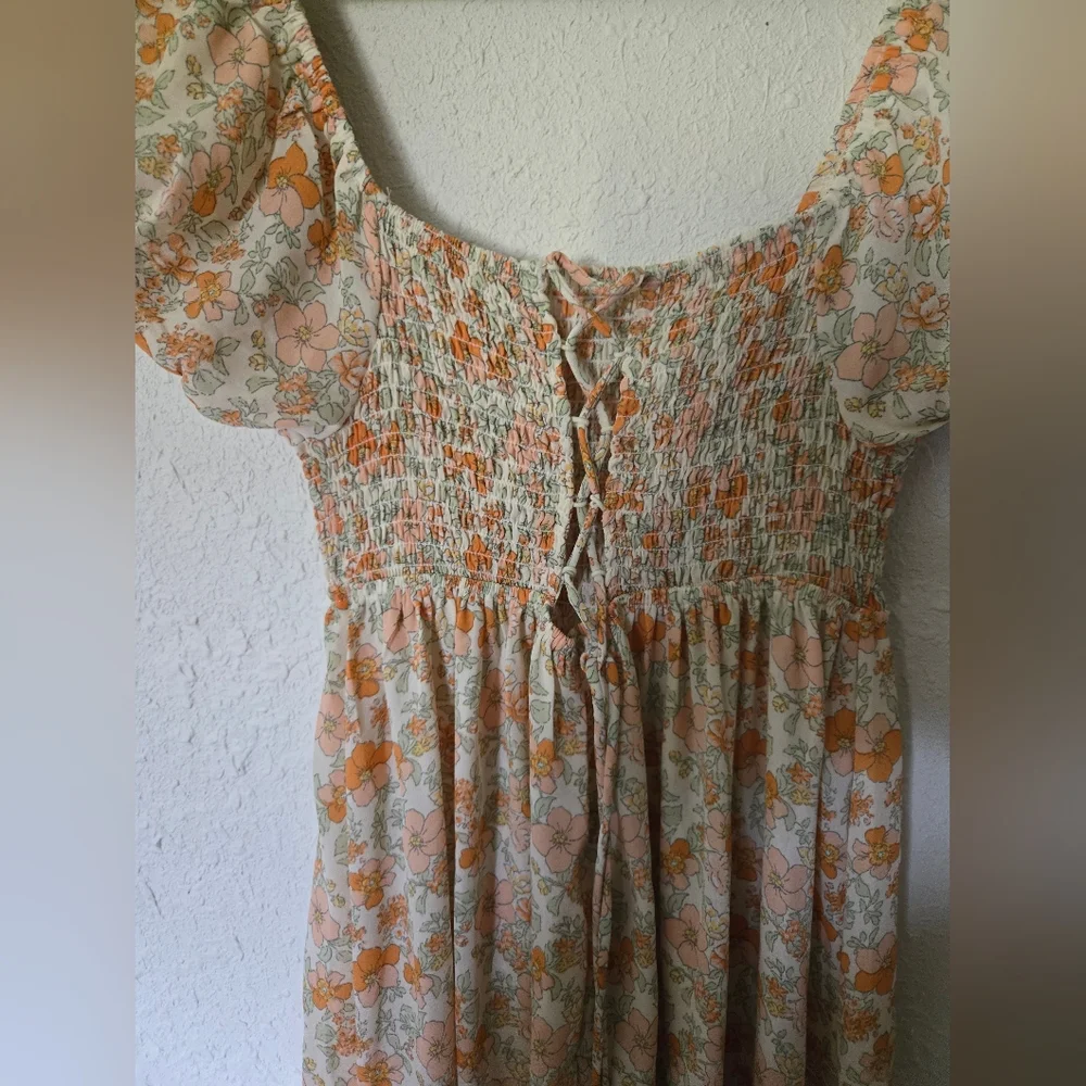 Flowered Maxi Sundress with Puff Sleeves and Scoop Neck - Picture 2 of 3